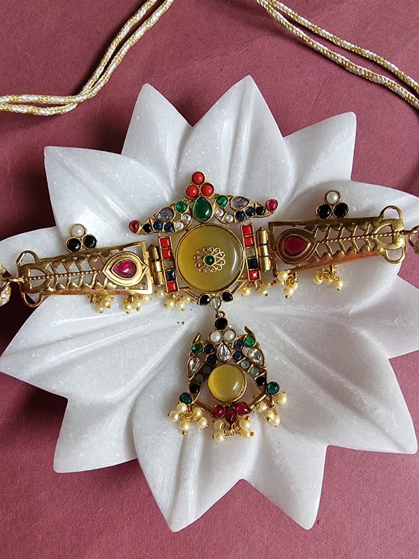 TAVISHA_24_CARAT_GOLD_PLATED_YELLOW_CHOKER_SET_WITH_EARRINGS