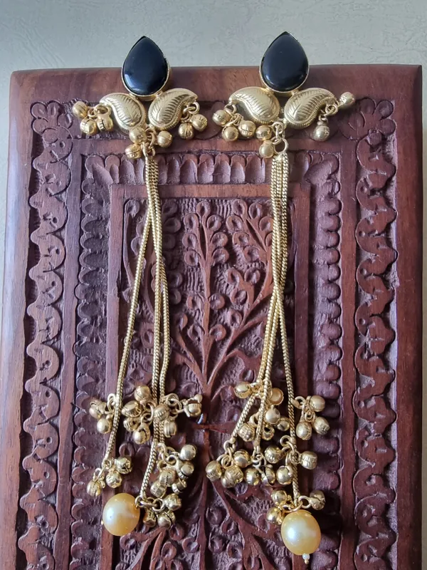 AMBI_LONG_BLACK_KASHMIRI__GHOONGROO_EARRINGS_FOR_WOMEN