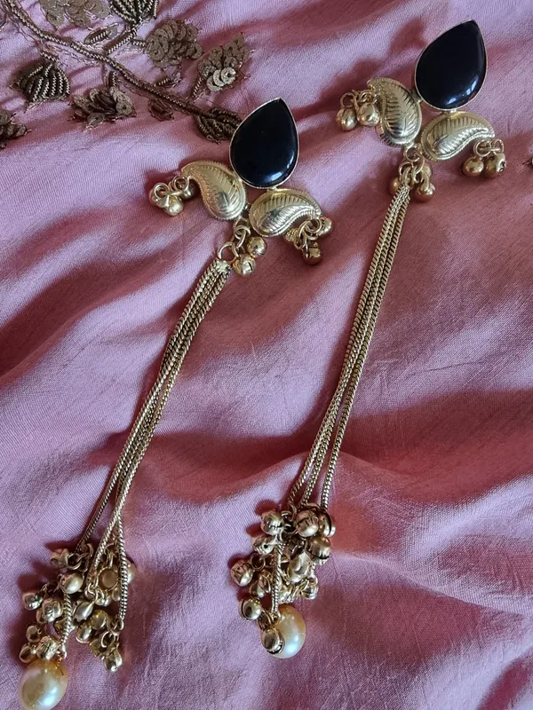 AMBI_LONG_BLACK_KASHMIRI__GHOONGROO_EARRINGS_FOR_WOMEN