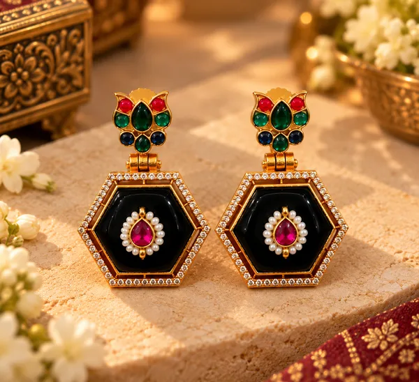 VARNIKA_Black_Hexagon_Pendant_Statement_Necklace_Set_with_Earrings