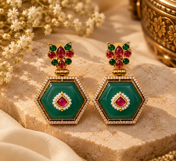 VARNIKA_Green_Hexagon_Pendant_Statement_Necklace_Set_with_Earrings