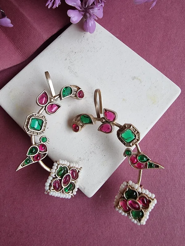 ZOYA_GOLD_PLATED_RED,GREEN_COLOR__EARCUFF__PAIR