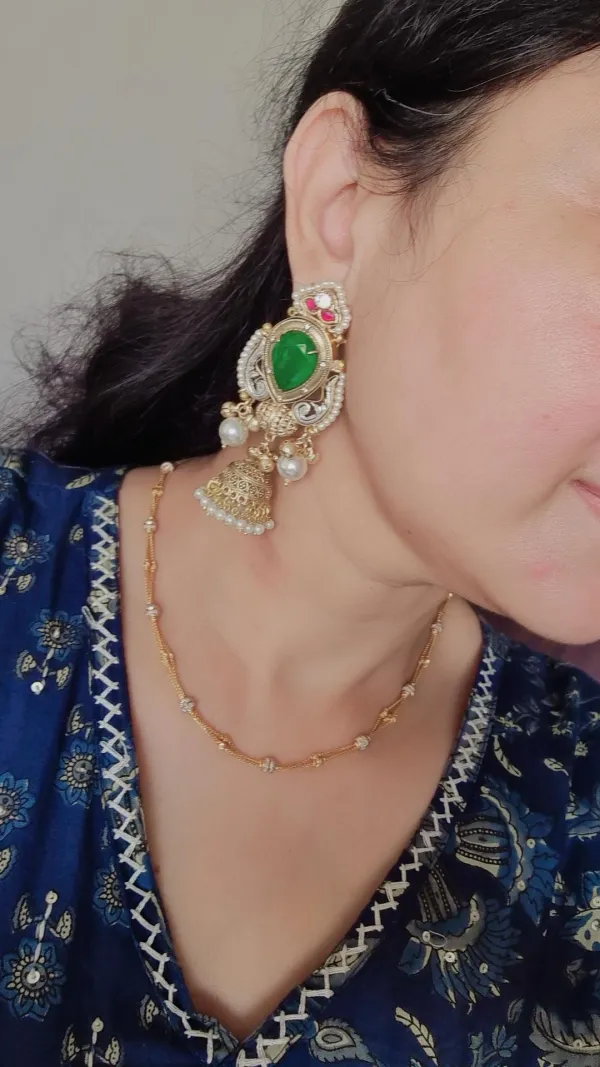 SHARMILI_GREEN_DOUBLET_KASHMIRI_GHOONGROO_EARRINGS