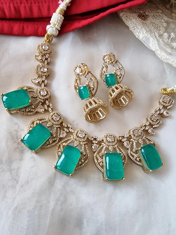 RECHAL_GREEN__DOUBLET__NECKLACE_SET_WITH_EARRINGS