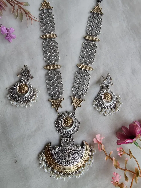 DARPAN_LONG_DUALTONE_BRASS_NECKLACE_SRT_WITH_EARRINGS