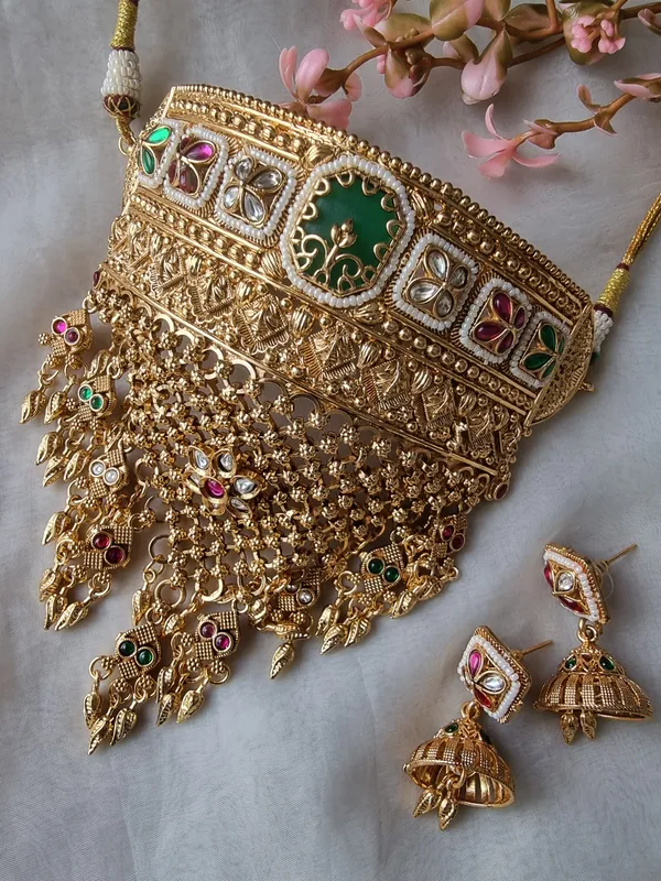 ARZOO_HERITTAGE_GOLD_PLATED_CHOKER__SET_WITH_EARRINGS