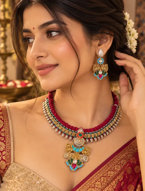 DURGA_HANDMADE_FUSION_NAVRATRI_SPECIAL_NECKLACE_WITH_EARRINGS