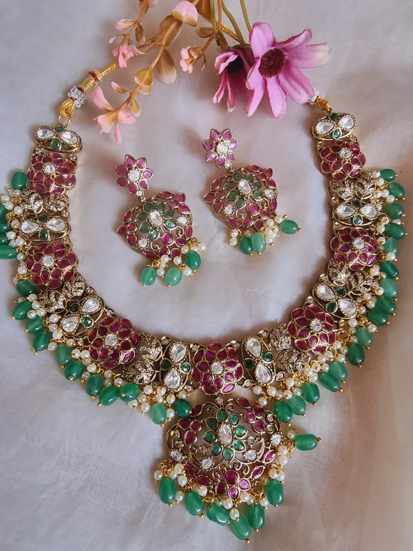 PAVITRA_HERITAGE_GOLD_PLATED_PREMIUM_NECKLACE_SET_FOR_WOMEN