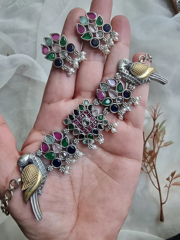 PRATIMA_DUALTONE_MULTI_COLOR_STONE_CHOKER_SET_FOR_WOMEN