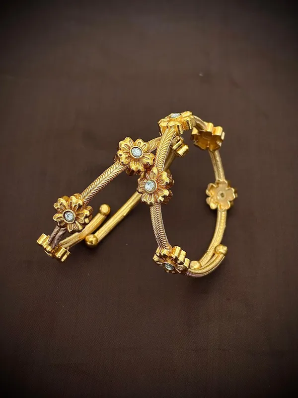 SAHAR_GOLD_PLATED_ADJUSTABLE_BANGLES_PAIR