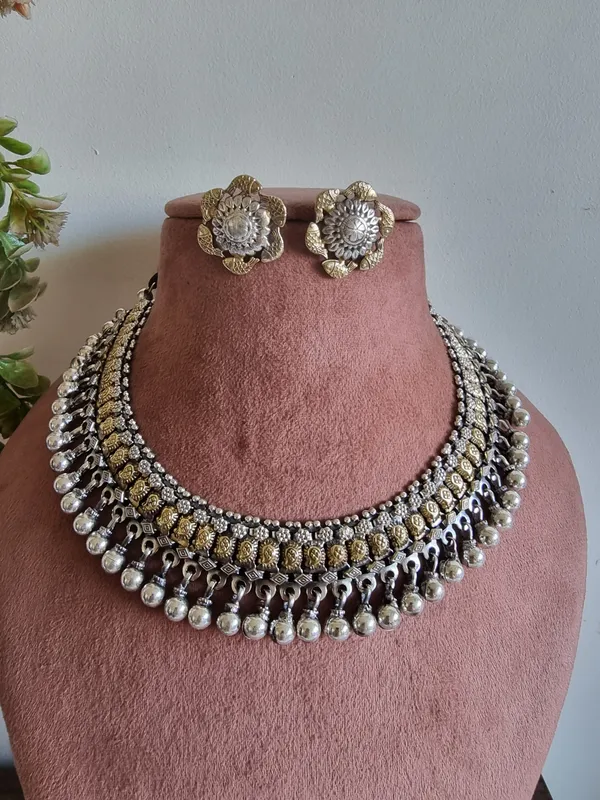 MAHIMA_HANDMADE__SOLID_BRASS__DUALTONE_NECKLACE_WITH_EARRINGS