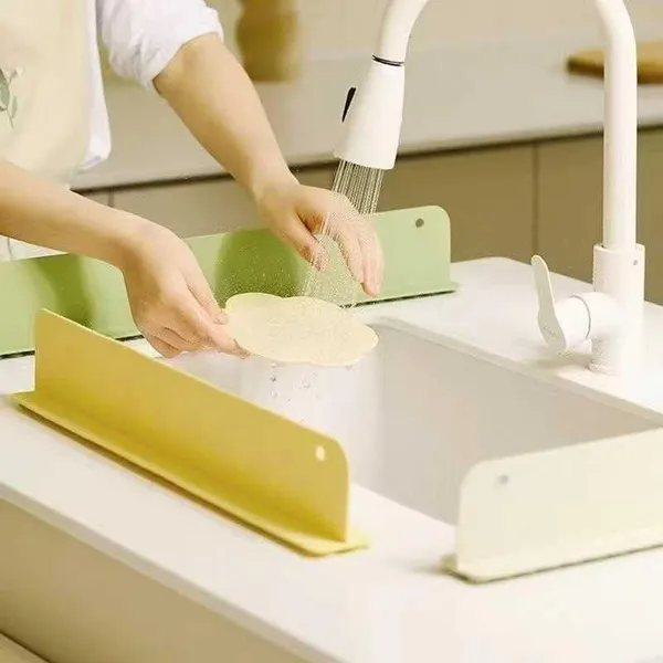Silicone_Splash_Guard_BUY_1_GET_1_FREE