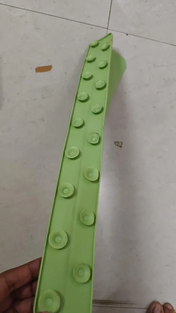 Silicone_Splash_Guard_BUY_1_GET_1_FREE