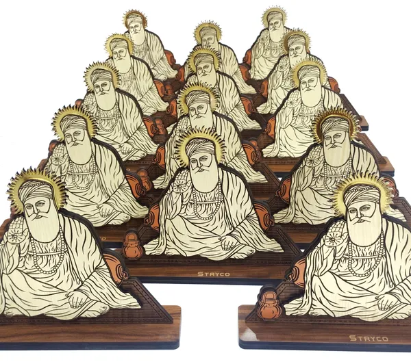 Golden_Brown_Guru_Nanak_Dev_Ji_Table_Top_Carved_Photo__Wooden_Figurine__Ik_Onkar__Sikh_Gift_Ideas__Punjabi_Home_Decor_Gift_Items