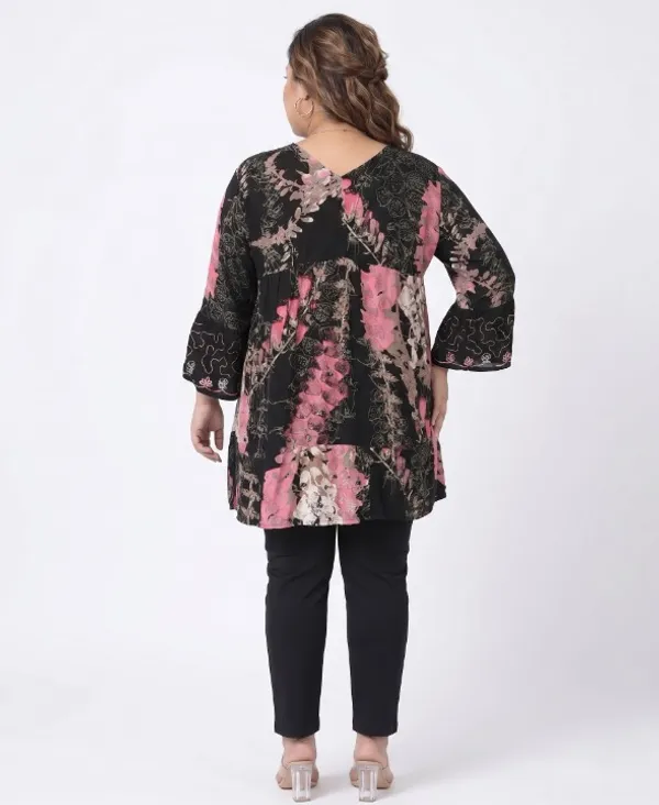 Plus_Size_Black_Floral_Printed_Longline_Tunic_Top_For_Women_|_V_Neck_With_Bell_Sleeve