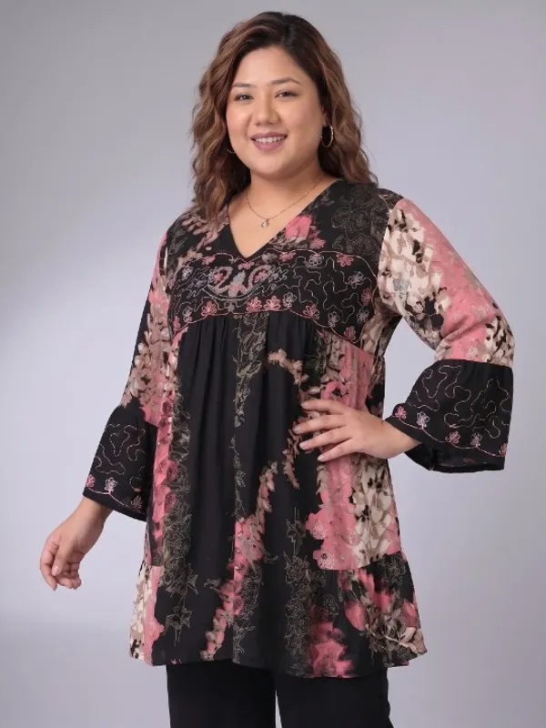 Plus_Size_Black_Floral_Printed_Longline_Tunic_Top_For_Women_|_V_Neck_With_Bell_Sleeve
