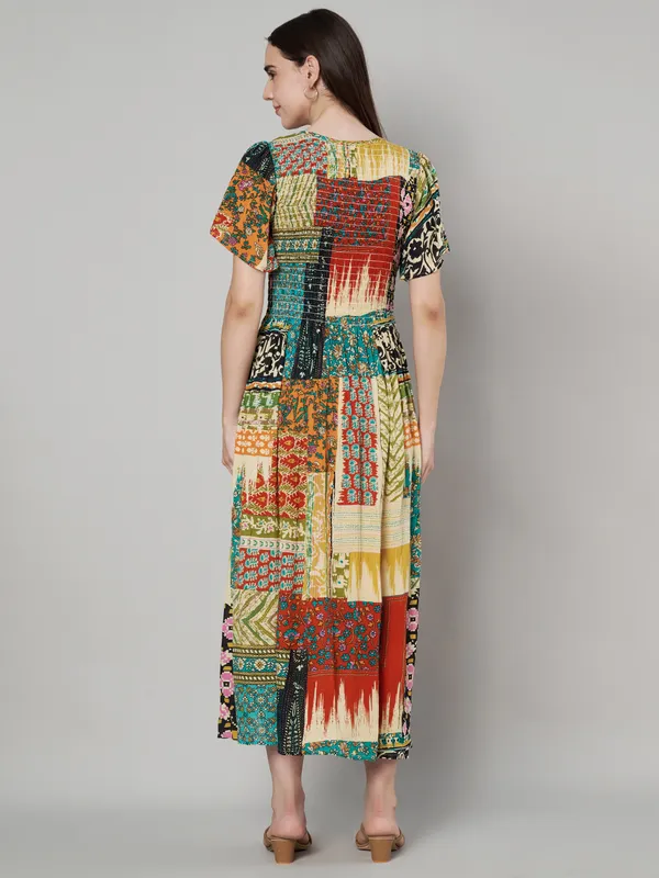 elastisiced_body_half_sleeves_elastic_at_shoulder,can_be_worn_off_shoulder_long_printed_dress