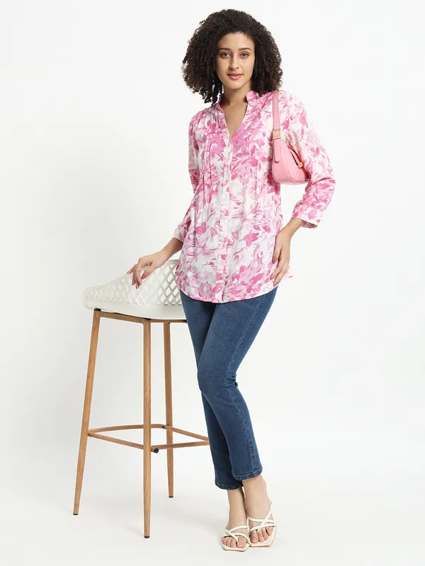 Mandrain_collor_v_neck_front_button_open_,pintucks_,3/4_sleeves