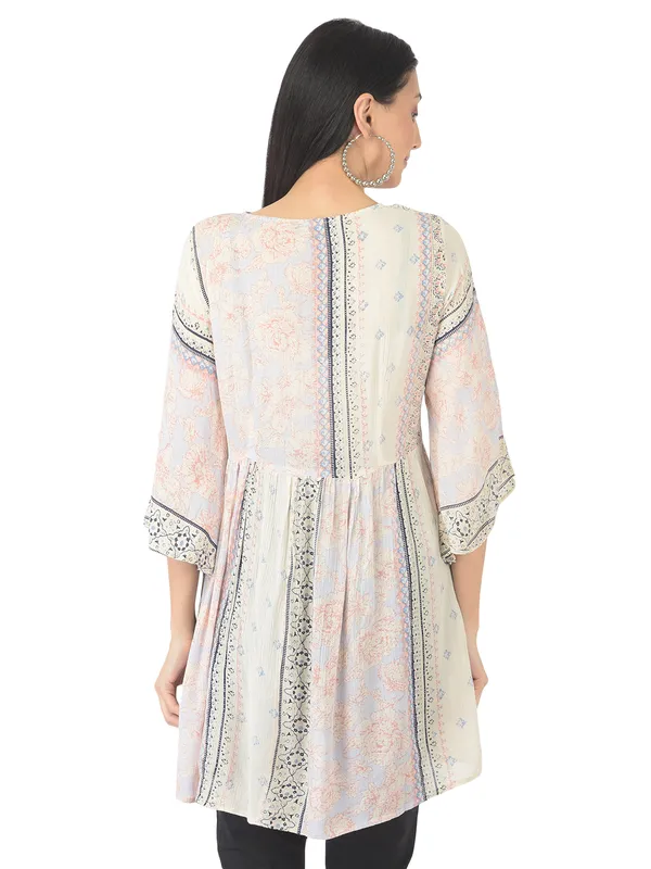 Light_Blue_Floral_Printed_Casual_Stylish_Longline_Top_For_Women_Short_Kurta