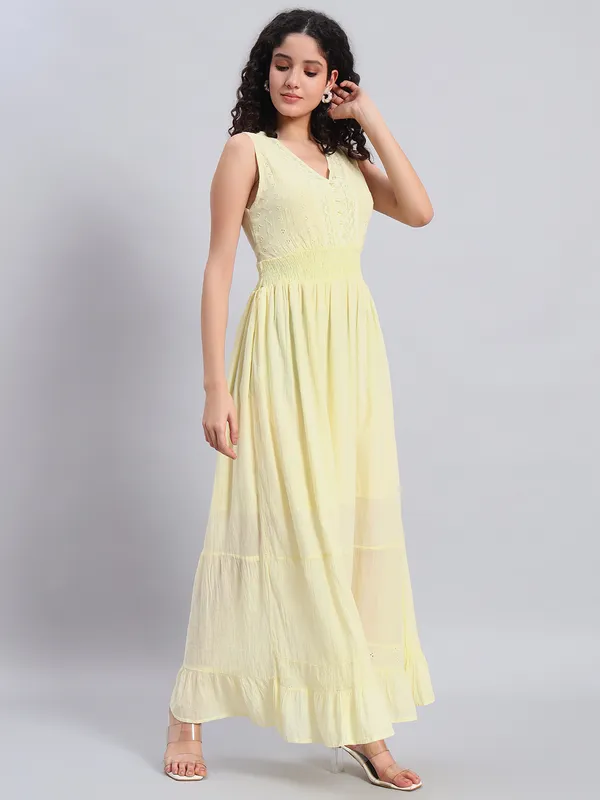 Half_Front_Open,_Elastic_At_Waist,_Without_Sleeves,_Embroidered_Fabric/Lace_At_Body_&_Bottom,_Cotton_Lining_Used_Off_White_Long_Dress
