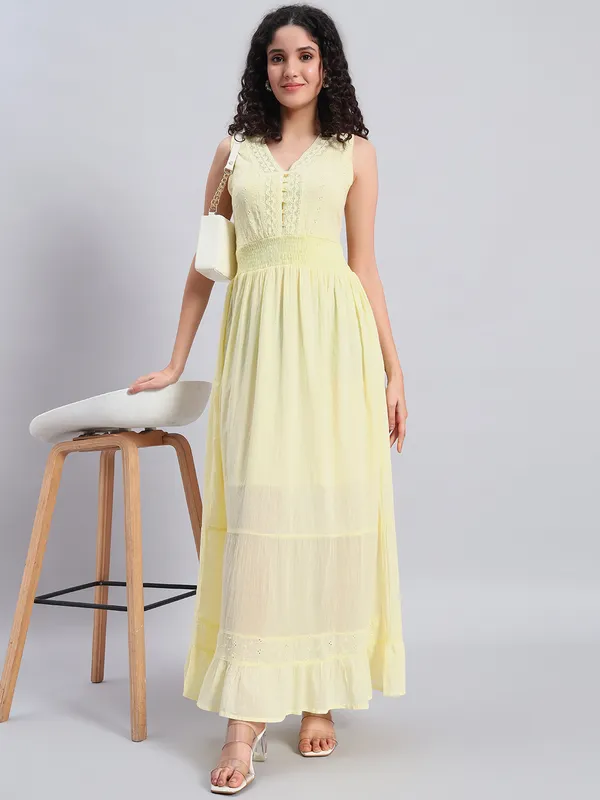 Half_Front_Open,_Elastic_At_Waist,_Without_Sleeves,_Embroidered_Fabric/Lace_At_Body_&_Bottom,_Cotton_Lining_Used_Off_White_Long_Dress