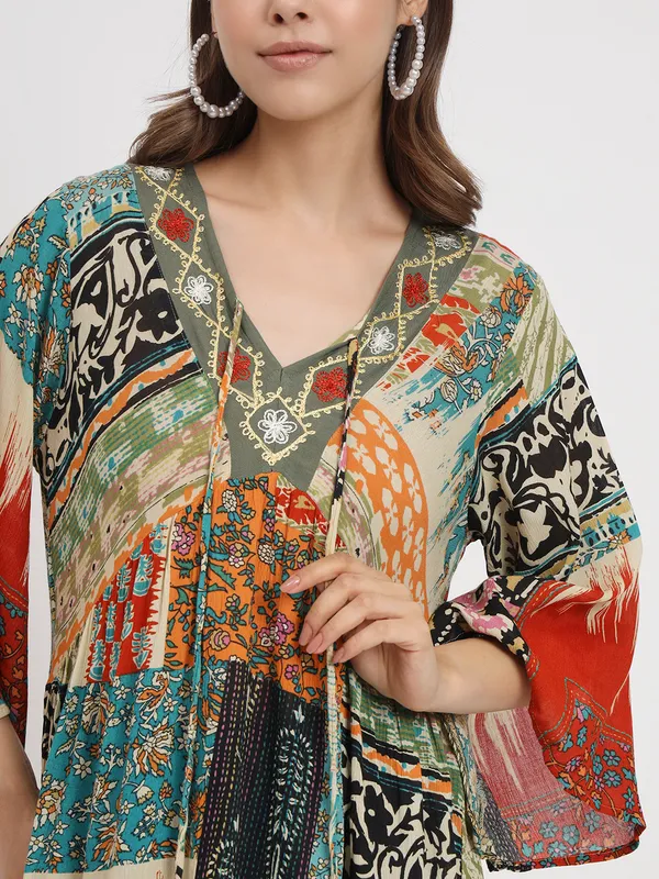 Floral_Printed_Casual_Stylish_Longline_Top_For_Women_Short_Kurta_Kimono