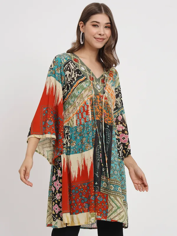Floral_Printed_Casual_Stylish_Longline_Top_For_Women_Short_Kurta_Kimono