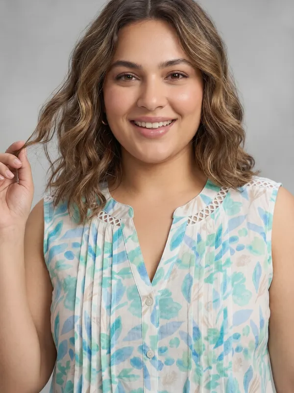 linen_look,_pleats_in_front,__button_,v_neck_mandrain_collar_,lace_detaling_around_neck_without_sleeves_top