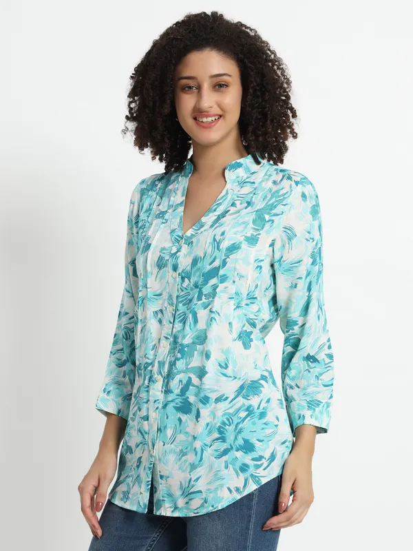 Front_open_buttons,_full_sleeves,_embroidery_at_collar,_placket_and_sleeves_shirt