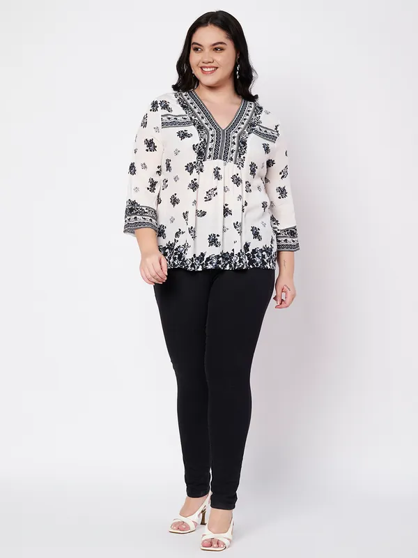 Plus_Size_Top,V_neck_full_sleeves_placemnent_printed_short_kurti