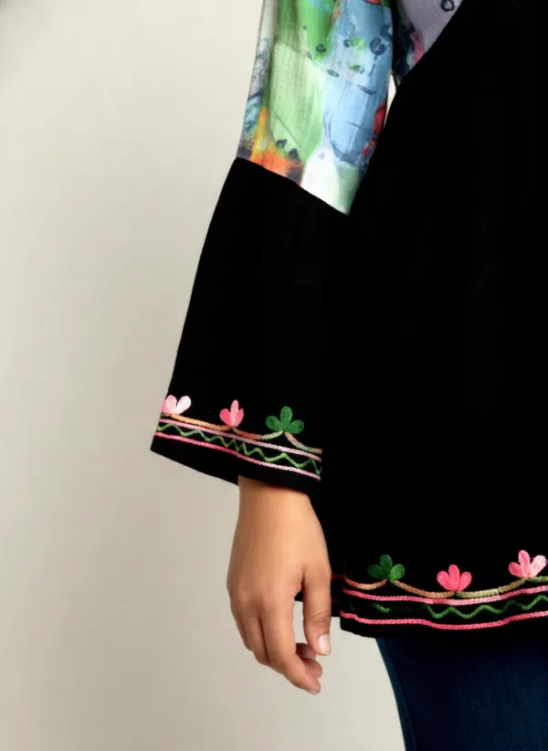 Plus_Size_tunic,_V_NECK_mandrain_collor_crochet_lace_embroidered_bell_full_sleeves_digital_print_top_