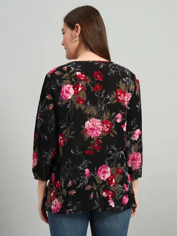 ROUND_NECK_EMBROIDERY_AT_YOKE,FULL_SLEEVES_,BUTTONS_AT_YOKE_PRINTED_TOP