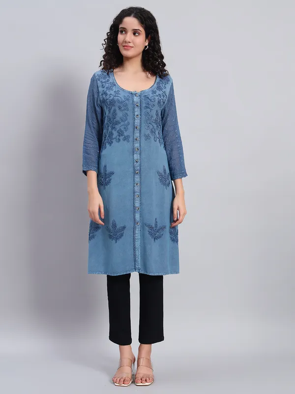 Rayon_long_Tunic_with_elegant_dori_embrodery_and_embroidered_gorgette_transparent_sleeves_in_washed_effect