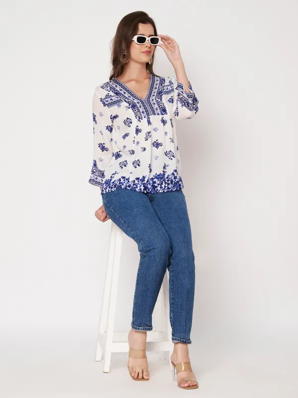 V_neck_full_sleeves_placemnent_printed_short_kurti
