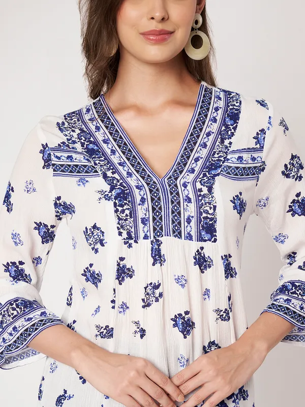 V_neck_full_sleeves_placemnent_printed_short_kurti