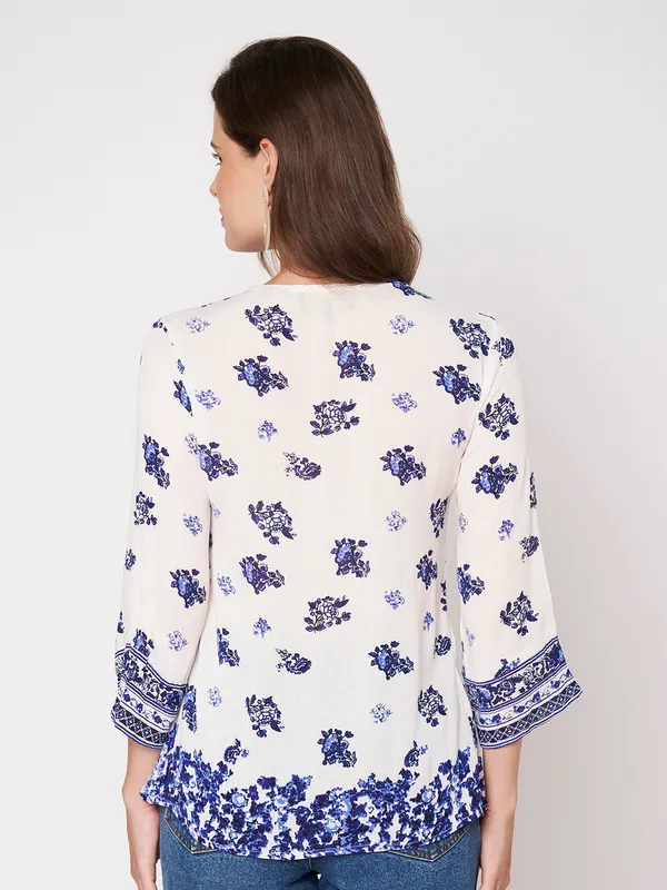 V_neck_full_sleeves_placemnent_printed_short_kurti
