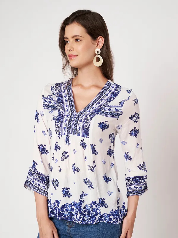 V_neck_full_sleeves_placemnent_printed_short_kurti
