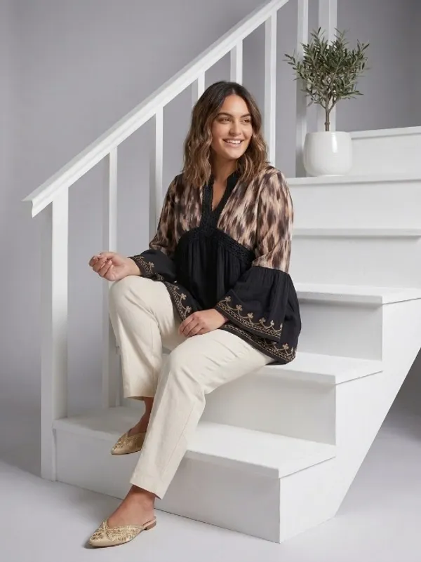 Women_Tunic_Longline_Beige_Floral_Embroidered_Tunic_Fit_and_Flare_Casual_Blouse_Top_for_Women_Longline