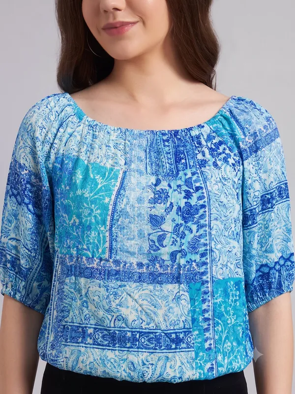 elastic_at_neck,sleeves_and_bottom,off_shoulder_neck_,_adjustable_length,3/4_slevees