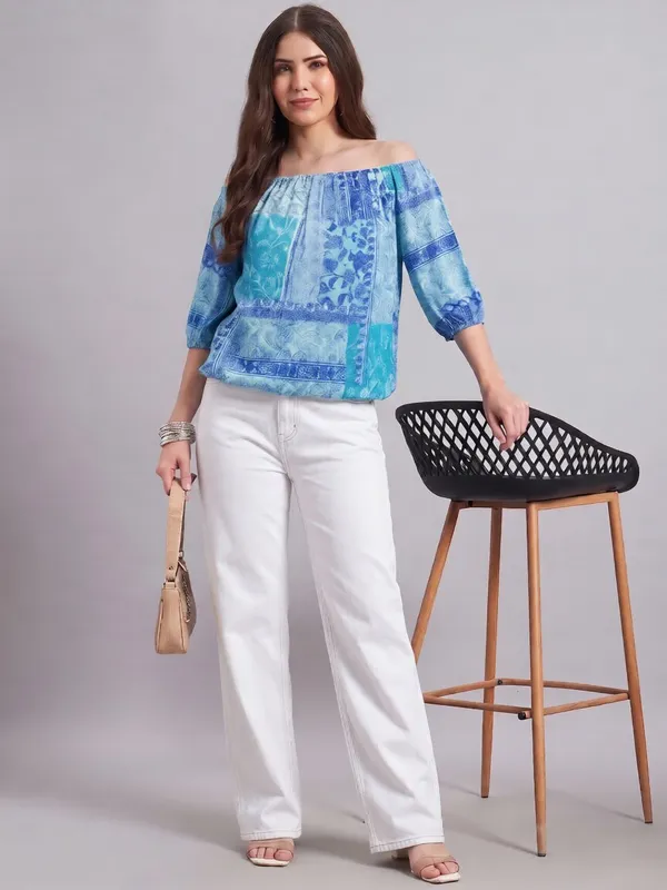 elastic_at_neck,sleeves_and_bottom,off_shoulder_neck_,_adjustable_length,3/4_slevees