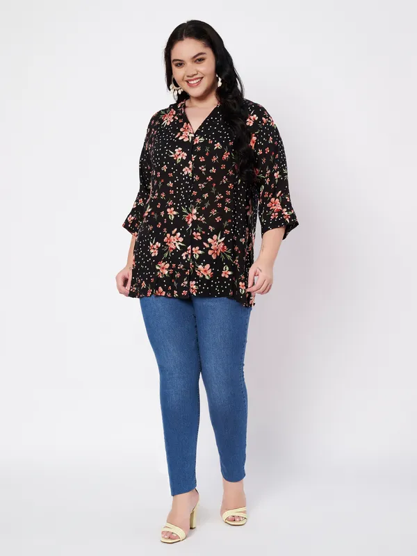 front_opening_buttons__mandarin_collor_,V_neck_,3/4_sleeves_printed_BLACK_shirt