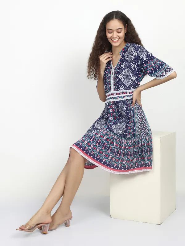 half_sleeves_V_neck_,_half_front_button,_lace_work,_ethnic_motif_printed_dress_kurti