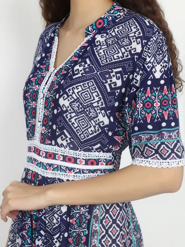 half_sleeves_V_neck_,_half_front_button,_lace_work,_ethnic_motif_printed_dress_kurti