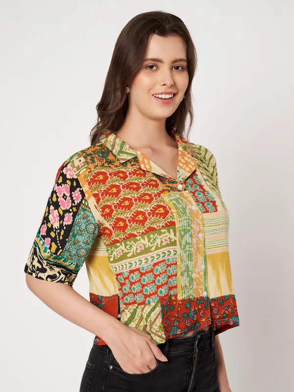 half_sleeves_,collor_front_open__buttons_,_ethnic_motif_printed__top