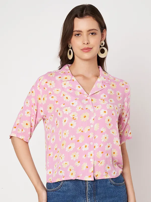 half_sleeves_,collor_front_open__buttons_,_floral_printed__top