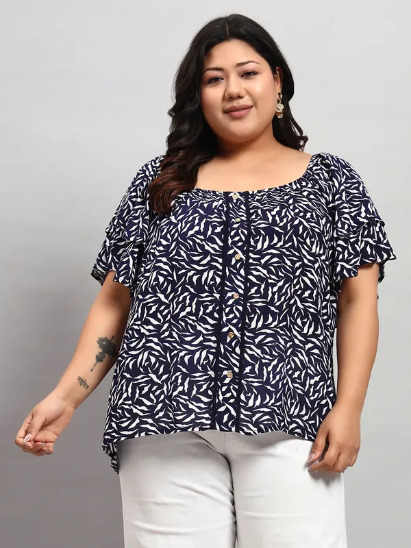 half_sleeves_,round_neck_,_elastic_on_neck,can_be_worn_off_shoulder_,lace_detailing_,cocunut_show_buttons