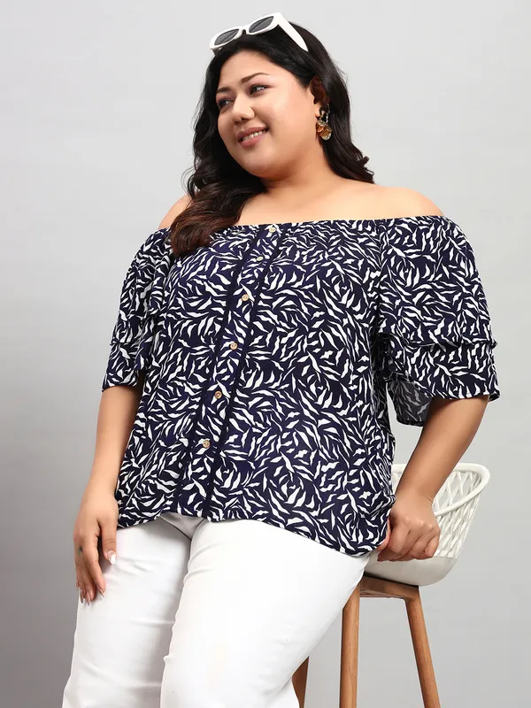 half_sleeves_,round_neck_,_elastic_on_neck,can_be_worn_off_shoulder_,lace_detailing_,cocunut_show_buttons