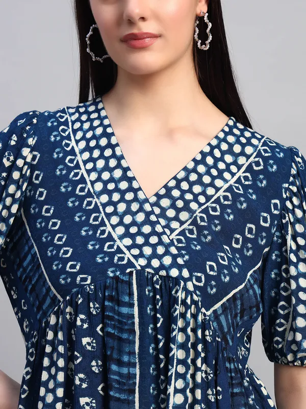 half_sleeves_v_neck_BLUE_printed_peplum_top