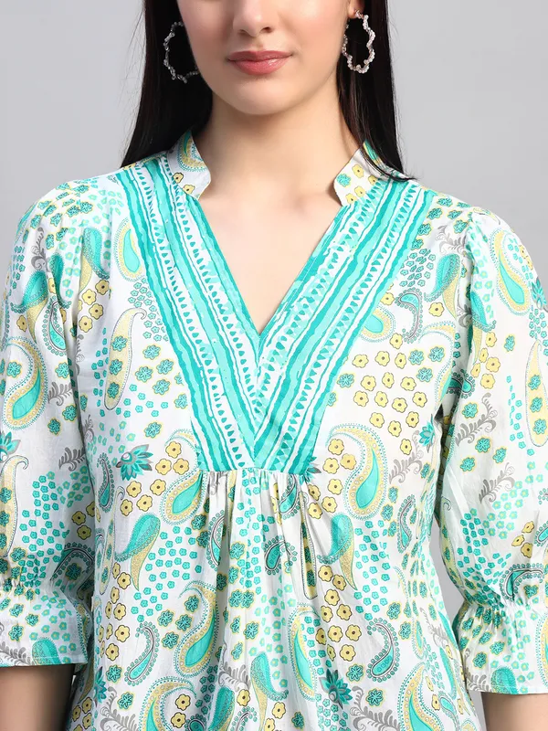 mix_n_match_mandrain_collor,_v_neck_,elastic_at_sleeves,_3/4_sleeves_cotton_paisley_printed_top