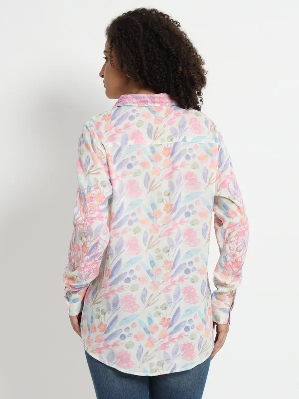 front_open_buttons_,full_sleeves_,embroidery_at_collor_and_sleeves,_women_shirt